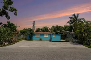 2839 19th St W, Bradenton, FL 34205 - Photo 1