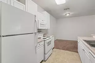 8003 Hemingway Cir, Haines City, FL 33844 - Photo 15