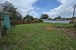 1511 27th St S, Saint Petersburg, FL 33712 - Photo 21