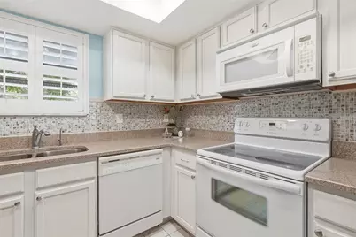 1712 Hammock Pine Boulevard #1712, Clearwater, FL 33761 - Photo 15