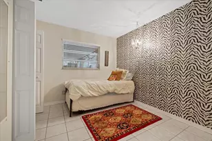 12510 Noreast Lake Dr, Tampa, FL 33612 - Photo 29
