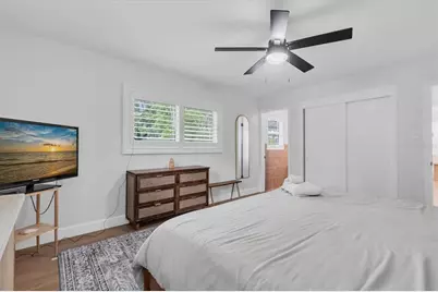 4986 Woodland Drive, Saint Petersburg, FL 33708 - Photo 19