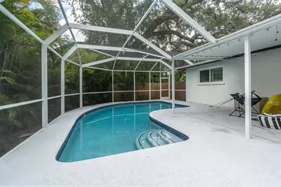 4986 Woodland Drive, Saint Petersburg, FL 33708 - Photo 25