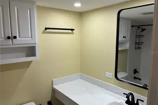 4705 1st St NE, Saint Petersburg, FL 33703 - Photo 15