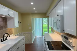 4705 1st St NE, Saint Petersburg, FL 33703 - Photo 7