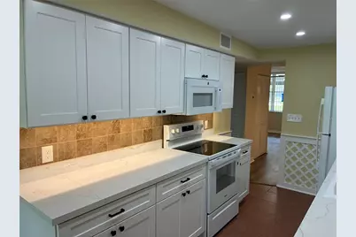 4705 1st Street NE #135, Saint Petersburg, FL 33703 - Photo 9