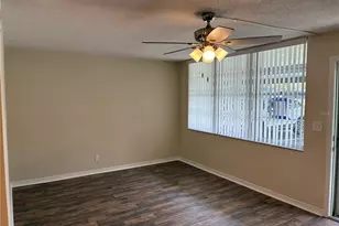 4705 1st St NE, Saint Petersburg, FL 33703 - Photo 3