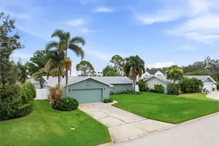 6241 Tanglewood Dr NE, Saint Petersburg, FL 33702 - Photo 59