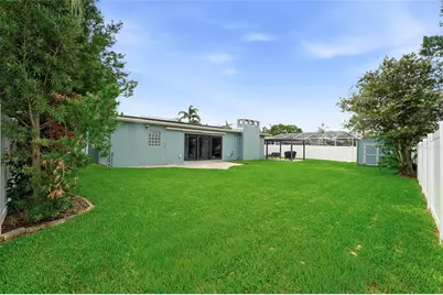 6241 Tanglewood Drive NE, Saint Petersburg, FL 33702 - Photo 49