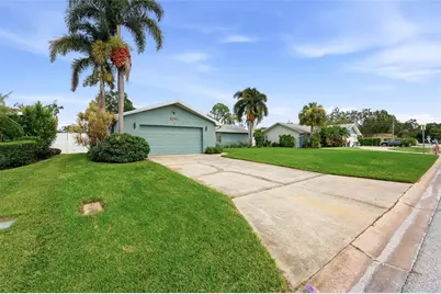 6241 Tanglewood Drive NE, Saint Petersburg, FL 33702 - Photo 41