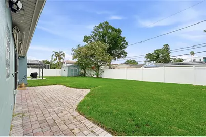 6241 Tanglewood Drive NE, Saint Petersburg, FL 33702 - Photo 51