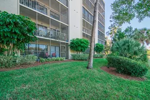 3300 Cove Cay Dr, Clearwater, FL 33760 - Photo 17