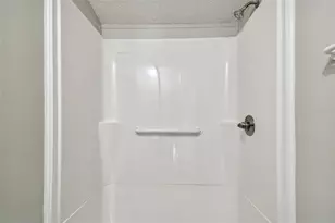 10607 Bay Hills Cir, Thonotosassa, FL 33592 - Photo 27
