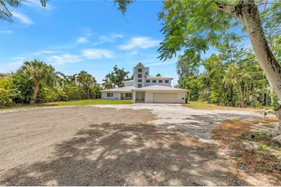 2280 Pinellas Point Drive S, Saint Petersburg, FL 33712 - Photo 3