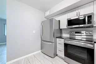 890 7th Ave NE, Largo, FL 33770 - Photo 21