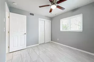 890 7th Ave NE, Largo, FL 33770 - Photo 27