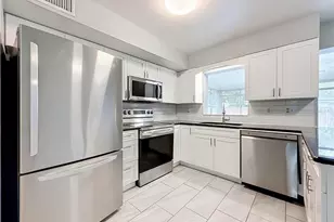 890 7th Ave NE, Largo, FL 33770 - Photo 17