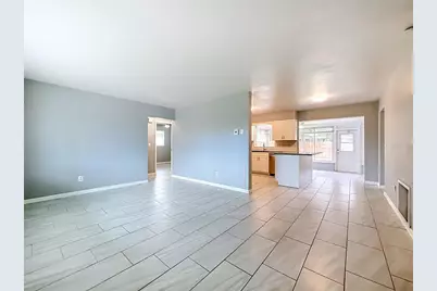 890 7th Avenue NE, Largo, FL 33770 - Photo 11