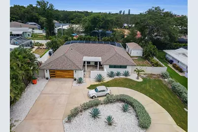 14516 Bay Hills Drive, Largo, FL 33774 - Photo 7