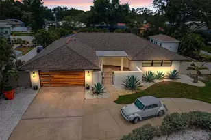14516 Bay Hills Dr, Largo, FL 33774 - Photo 3