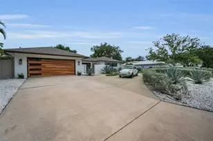 14516 Bay Hills Dr, Largo, FL 33774 - Photo 9