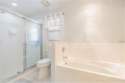 9501 27th Avenue E, Palmetto, FL 34221 - Photo 5