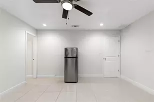 6920 N Cameron Ave, Tampa, FL 33614 - Photo 31