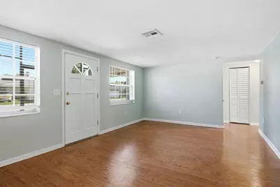 7631 Hollyridge Drive, New Port Richey, FL 34653 - Photo 15