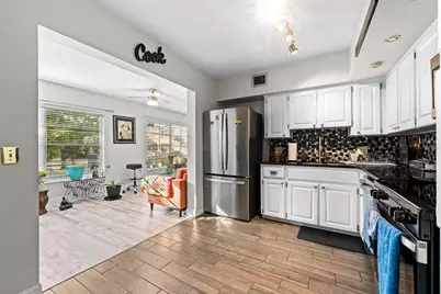 2416 World Parkway Boulevard #26, Clearwater, FL 33763 - Photo 9