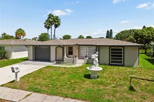 7407 Populus Dr, Port Richey, FL 34668 - Photo 73