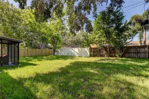 10932 Village Green Ave, Seminole, FL 33772 - Photo 31