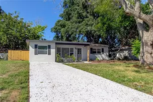 10932 Village Green Ave, Seminole, FL 33772 - Photo 1