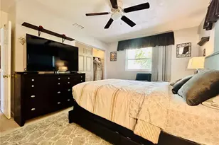 6190 6th St S, Saint Petersburg, FL 33705 - Photo 17