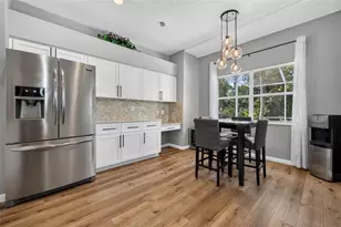 11123 Clayridge Dr, Tampa, FL 33635 - Photo 5