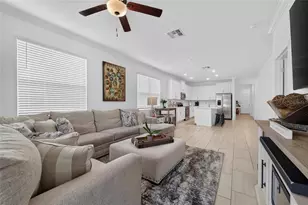 12569 Lily Quartz Loop, Parrish, FL 34219 - Photo 9