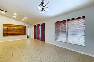 11109 Bramblebrush St, Tampa, FL 33624 - Photo 17