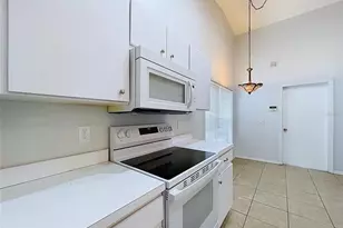 11109 Bramblebrush St, Tampa, FL 33624 - Photo 27