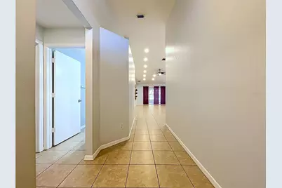 11109 Bramblebrush Street, Tampa, FL 33624 - Photo 15
