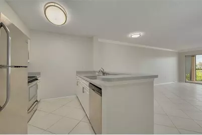 2400 Feather Sound Drive #914, Clearwater, FL 33762 - Photo 17