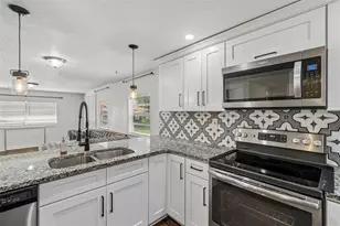 1202 E Annie St, Tampa, FL 33612 - Photo 11