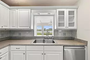 1811 Milford Cir, Sun City Center, FL 33573 - Photo 25
