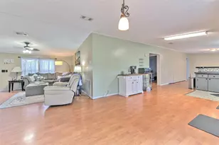 1606 N Kingsway Rd, Seffner, FL 33584 - Photo 17