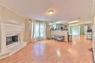 1606 N Kingsway Rd, Seffner, FL 33584 - Photo 13