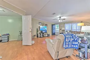 1606 N Kingsway Rd, Seffner, FL 33584 - Photo 5