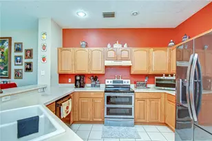 2202 Longmore Cir, Valrico, FL 33596 - Photo 9
