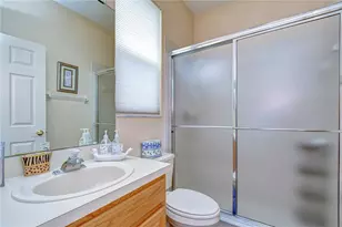 2202 Longmore Cir, Valrico, FL 33596 - Photo 23