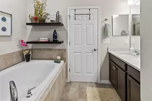 2872 Grand Kemerton Pl, Tampa, FL 33618 - Photo 27