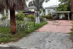 1123 29th St S, Saint Petersburg, FL 33712 - Photo 3
