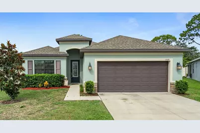 1569 N River Circle, Tarpon Springs, FL 34689 - Photo 1