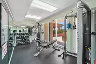 1 Key Capri, Saint Petersburg, FL 33706 - Photo 45